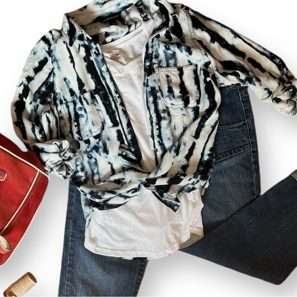 💙Rock & Republic Rare Indigo Shibori Type Soft Rayon Button Down Sz Sm💙 - Picture 2 of 16